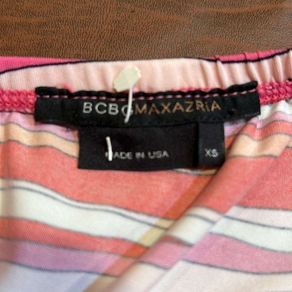 BCBGMAXAZRIA Vintage Sexy & Flirty Multi-Color Stretchy Skirt! Size XS - Picture 5 of 7